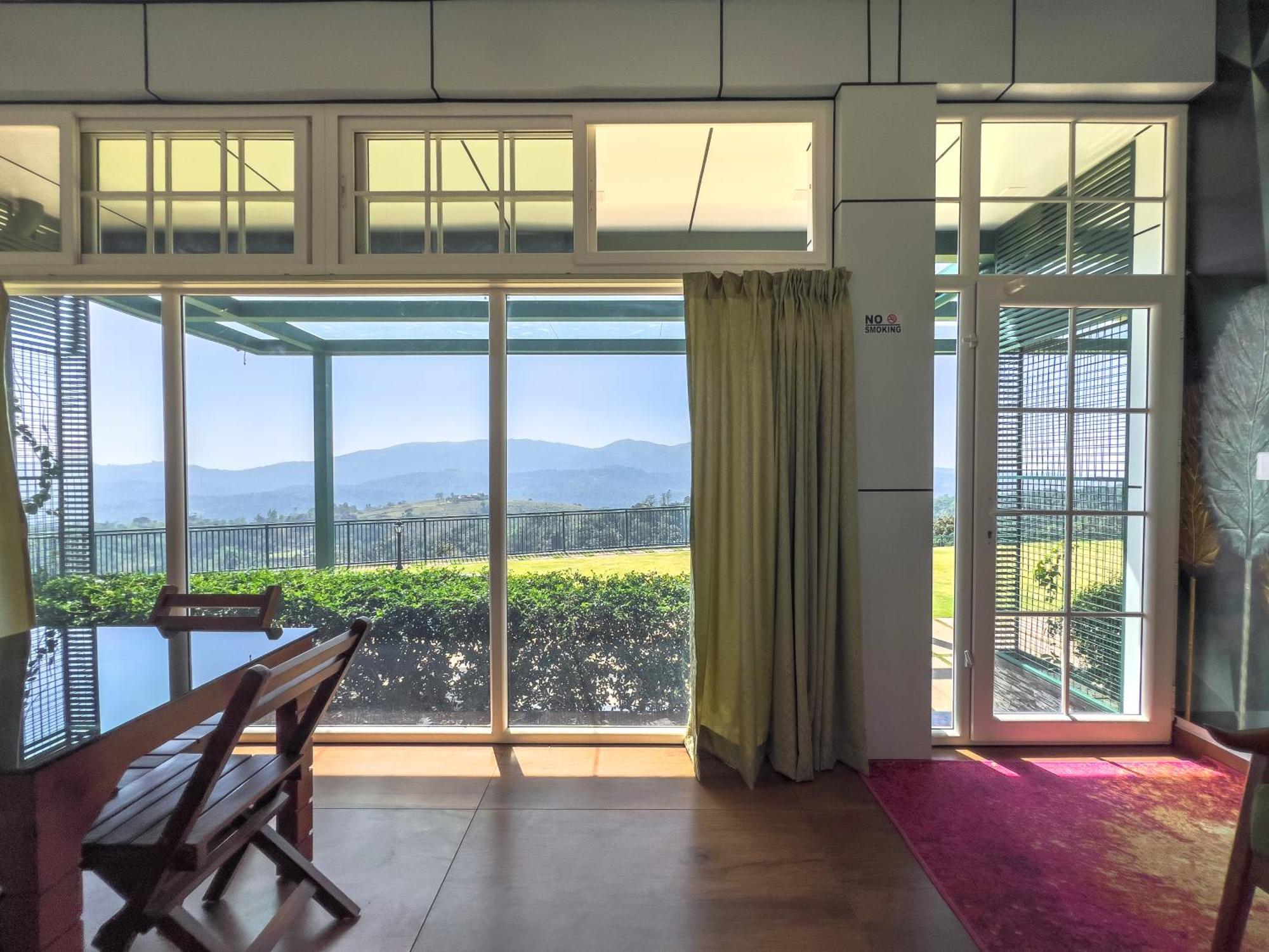 Cloudy Court Resort Idukki Esterno foto