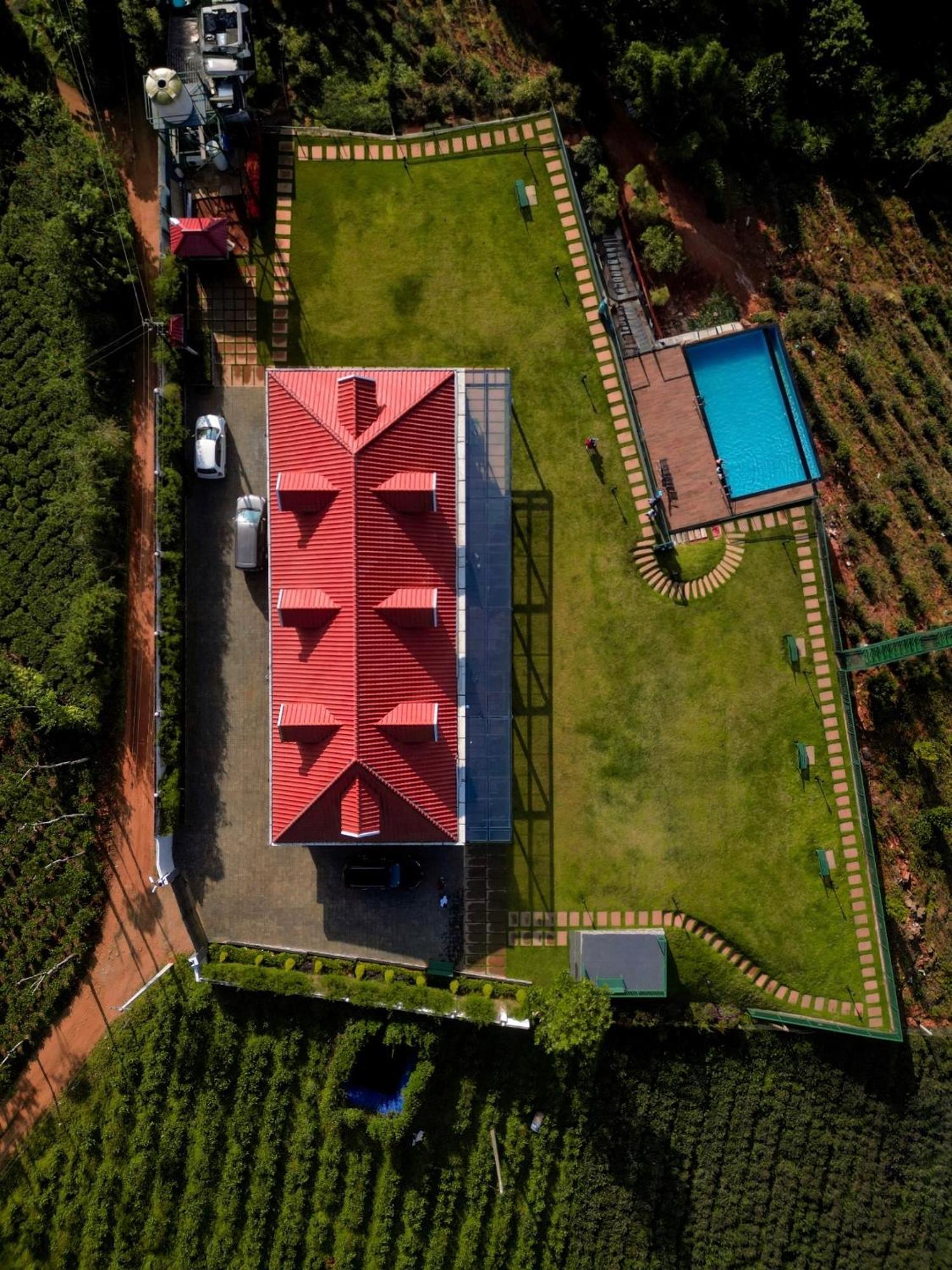 Cloudy Court Resort Idukki Esterno foto
